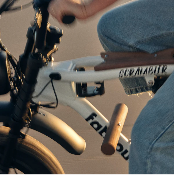 Grom Seat & Foot Pegs - Scrambler V2